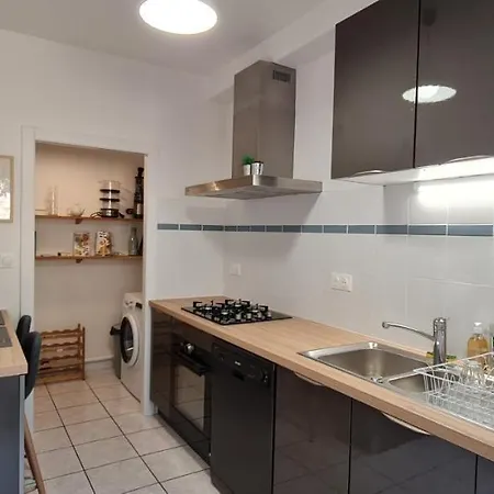T2 55m² Confort Avec Jardin. Cuisine Et Equipements Neufs. Wifi Tv Parking Apartment *