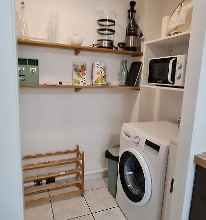 T2 55m² Confort Avec Jardin. Cuisine Et Equipements Neufs. Wifi Tv Parking