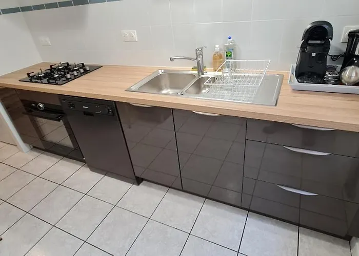 T2 55m² Confort Avec Jardin. Cuisine Et Equipements Neufs. Wifi Tv Parking 公寓 *